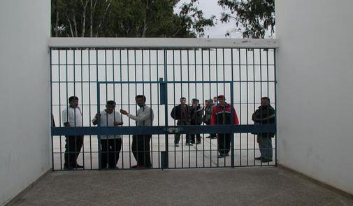 المندوبية العامة لإدارة السجون: لم يتعرض أي سجين في تيفلت لاستئصال خصيته