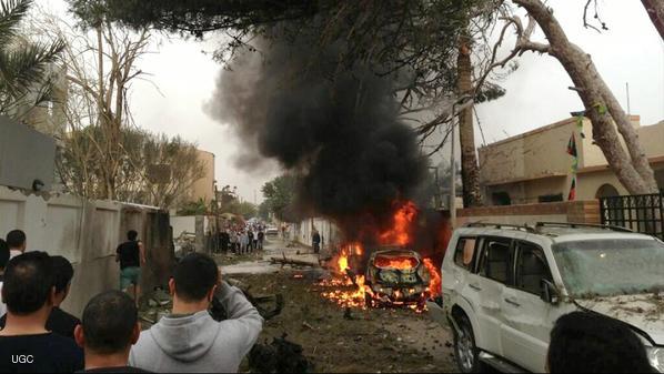 الاعتداء على السفارة الفرنسية في ليبيا.. المغرب يدين