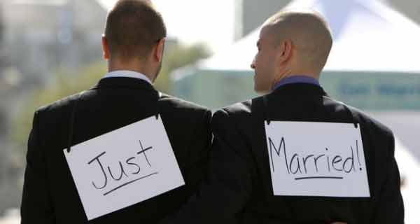 فرنسا.. المصادقة على قانون يشرع زواج المثليين