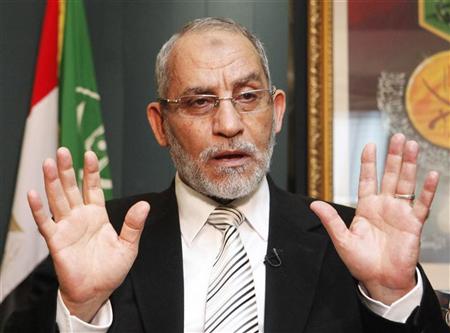 مصر.. توقيف زعيم الإخوان المسلمين والتحقيق مع مرسي يبدأ الاثنين