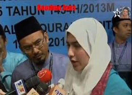 ماليزيا.. مغربية تفوز بجائزة تجويد القرآن (فيديو)