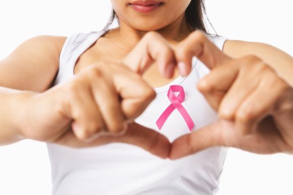 خلال الحملة الوطنية للتحسيس والكشف المبكر لداء سرطان الثدي..  390 ألف فحص
