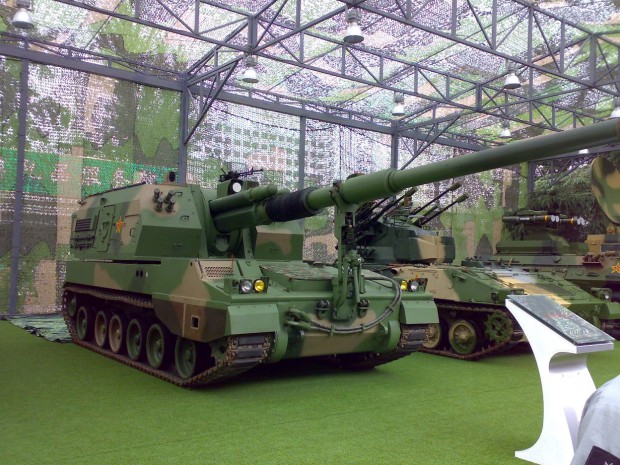 صفقة لصنع 1500 دبابة روسية.. هوس التسلح يصيب الجزائر