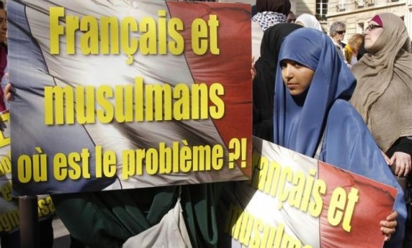 واشنطن بوست: الإسلاموفوبيا في فرنسا