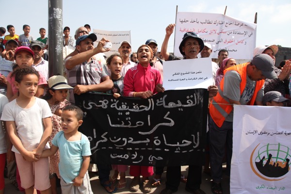 كازا.. سكان “دوار الحاج مبارك” في درب غلف يحتجون (صور)