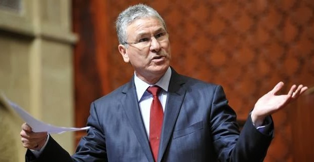 وزير الصحة وبويا عمر: لم نخرج أي مريض إلى الشارع