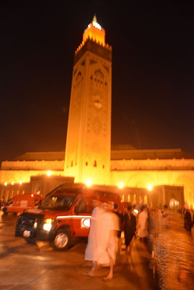 حادث مسجد الحسن الثاني.. رواية المحافظ