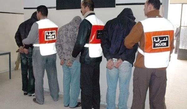 الرباط.. تفكيك شبكة متخصصة في السرقة تحت التهديد بالسلاح الأبيض
