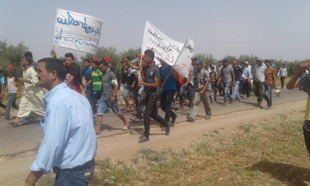 جماعة آيت سغروشن/ إقليم تازة.. مسيرة احتجاجية للسكان ضد التهميش (صور)