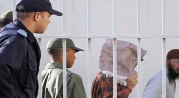 مندوبية السجون: ادعاء سجناء في فاس إدخال الموظفين أصابعهم في أدبارهم غير صحيح!