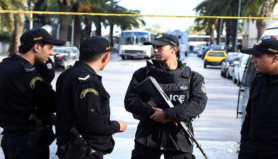 تونس.. الإرهابيين عِينهم فوزير الداخلية