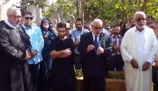 القنيطرة.. ابن كيران في جنازة أخ الحمداوي (فيديو)