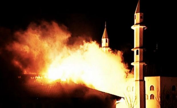 تكساس/ أمريكا.. 30 ألف دولار لمن يعثر على حارق مسجد