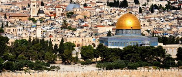 ضمن وفد مغاربي.. 5 مغاربة يسافرون إلى القدس بحثا عن السلام!