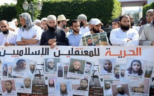 لجنة: معتقلون إسلاميون استفادوا من العفو
