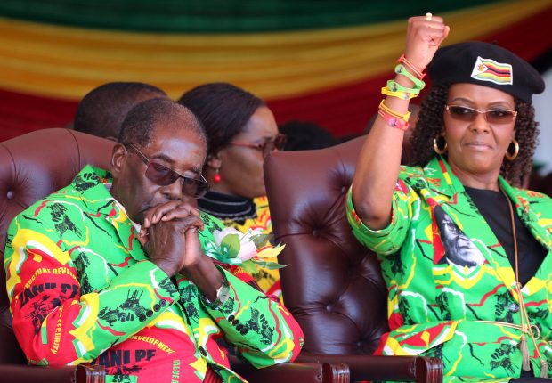 نايضة في زمبابوي.. أنباء عن انقلاب على الرئيس موغابي