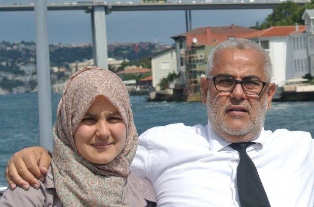 سمية بنكيران: نشرت صورتي مع والدي لأنني أفتخر به كأب