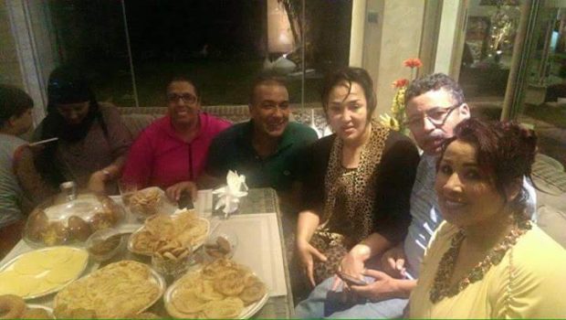 صور رمضان.. فنانون في ضيافة سعيدة شرف