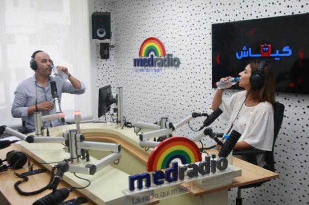 ما كتعجبنيش الصحافة ديال الحريرة/ أنا ماشي موظف شبح.. سامية أقريو طلقات القرطاس فبرنامج “في قفص الاتهام” (فيديو)