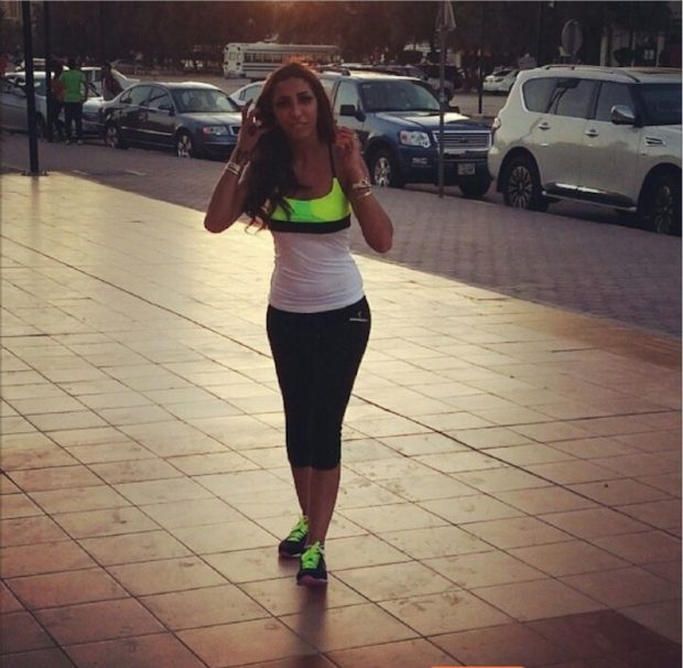 حملة شوفوني.. دنيا باطمة تنشر صورها وهي تقوم بالرياضة
