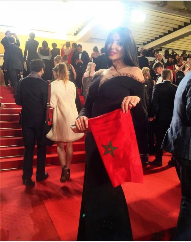 مهرجان كان.. فاتي جمالي ترفع العلم المغربي