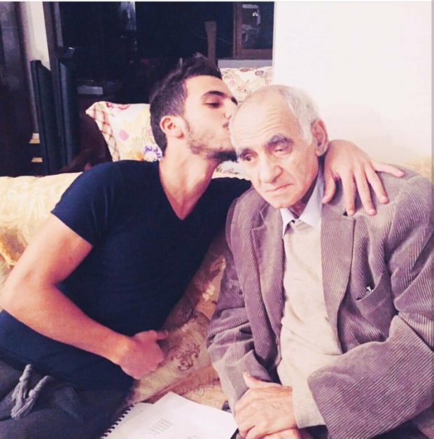 لنفي إشاعة موته.. عبد الرؤوف وابنه على أنستغرام