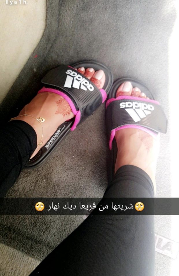 شراتها من القريعة.. دنيا بطمة وصندالة “أديداس”