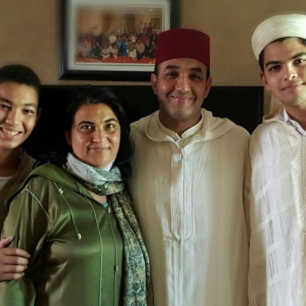 على السلامة.. نجاح عملية إزالة ورم لزوجة رشيد الوالى