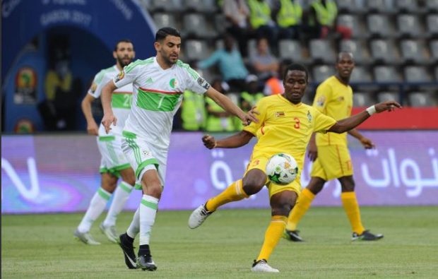 المقابلة انتهت بالتعادل.. زيمبايوي يضيع الفوز أمام الجزائر
