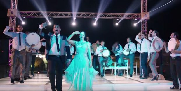 فيديو.. صوفينار تروج لفيلم “عيال حريفة” بـ”بونبوناية”