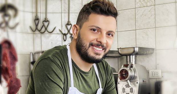 في يوم واحد.. 200 ألف مشاهد لـ”الأول” لحاتم عمور