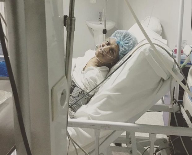 صورة.. والدة إيمان الشميطي في المستشفى