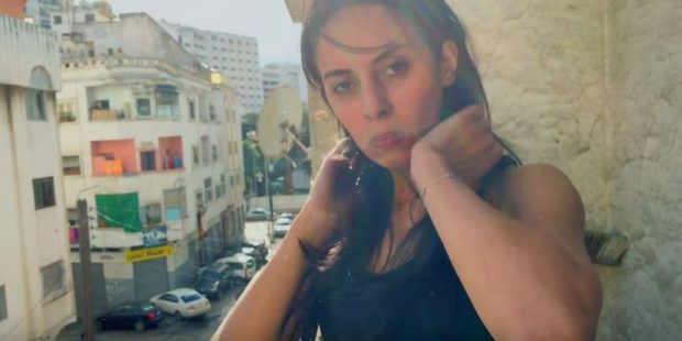 زوجة العاطيس: عارفة بأن “بيصارة أوفيردوز” غتكون قاصحة شوية
