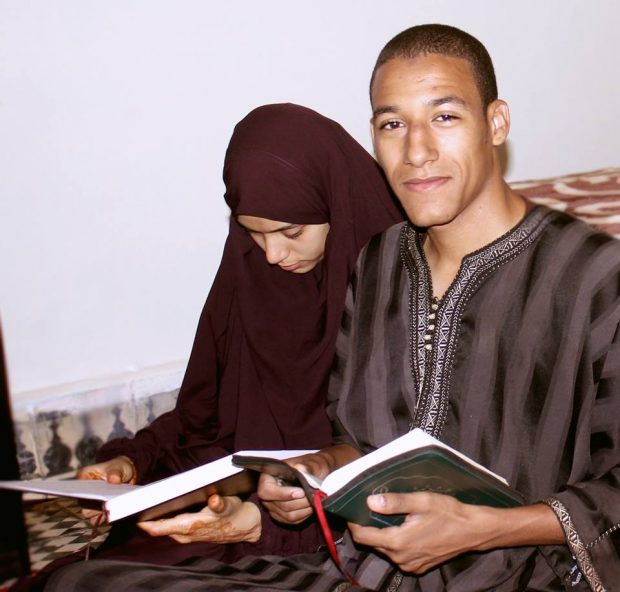 يوميات رجل متزوج.. الشيخ سار “En Couple” مع مراتو!!