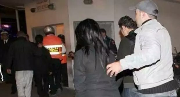 الحوز.. عراك بين عشيقين يفضح سيدة حولت بيت الزوجية إلى وكر للدعارة