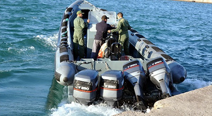 أثناء محاولة العبور إلى إسبانيا.. البحرية الملكية تنقذ 9 مهاجرين