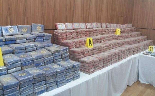 اعتقال البرازيلي الرأس المدبر وحجز سيارات وأموال.. أكثر من 500 كيلو كوكايين في ميناء كازا