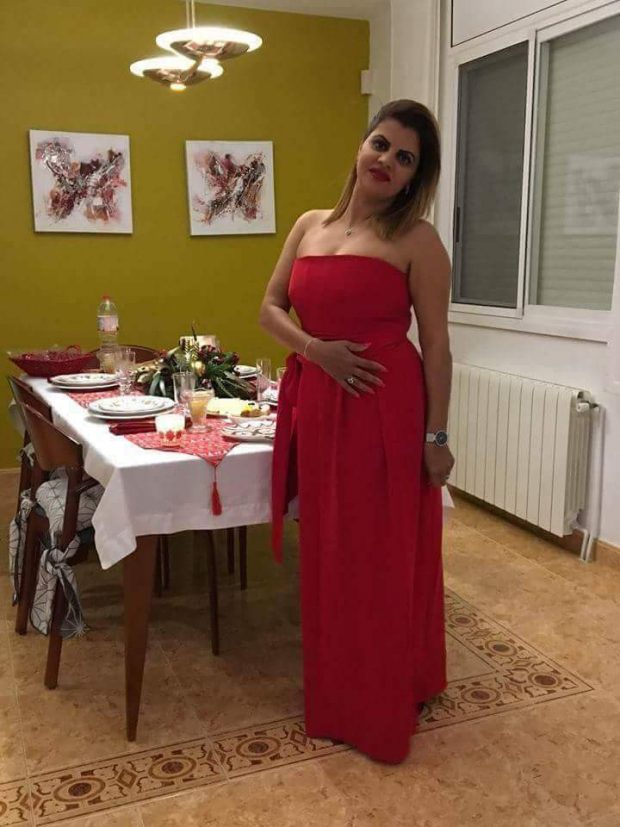 مالكة حانة منسقة لحزب المهدي وعمر في إسبانيا.. اتحاديين مفقوصين!! (صور)