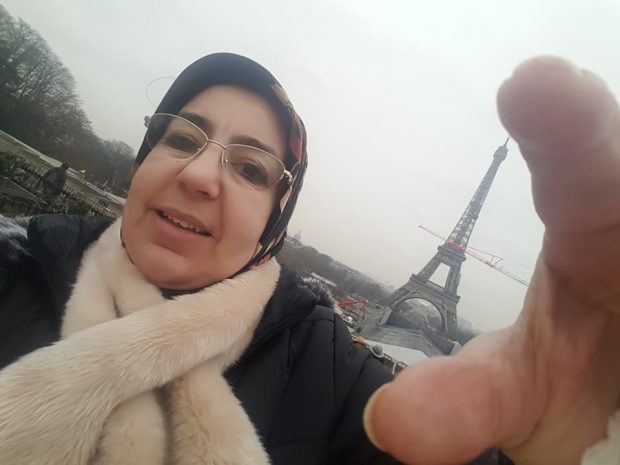 السياسة ضربها الخلا.. برلمانية تسائل وزيرين من باريس وعبر الفايس بوك وتتكلم لغة “القصف”