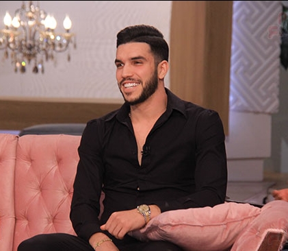 قال باللي غيخدها مغربية.. وليد أزارو رجع معشوق الفتيات! (فيديو)