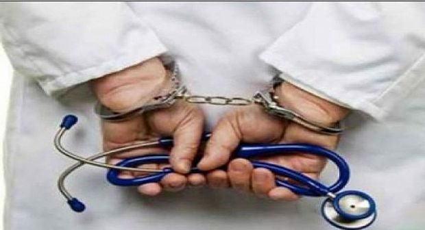 فساد وعلاقة غير شرعية وإجهاض.. توقيف أربعة بينهم طبيب في مراكش