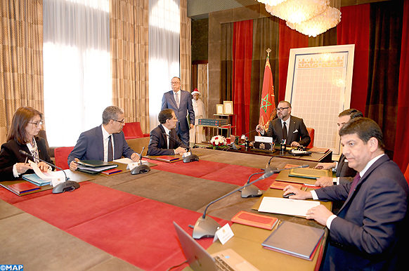 البكوري: الملك حريص على تتبع مدى تقدم إنجاز مشاريع الطاقات المتجددة