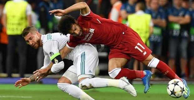 المصريين طلاوه.. راموس حيّد الواتساب!