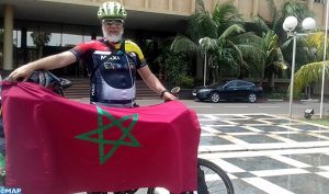 انطلق من مكناس.. مغربي غادي يحج على بيكالة!