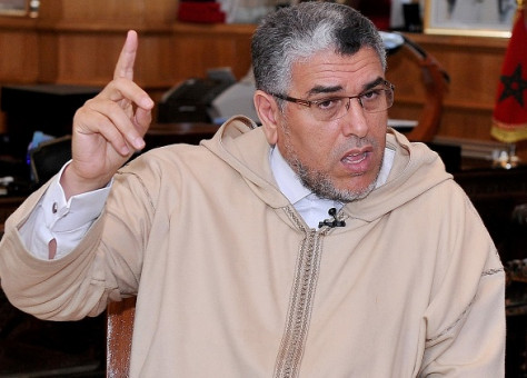قرر يرفع دعوى على جريدة.. الرميد كاعي على ود “مليار دولار”!