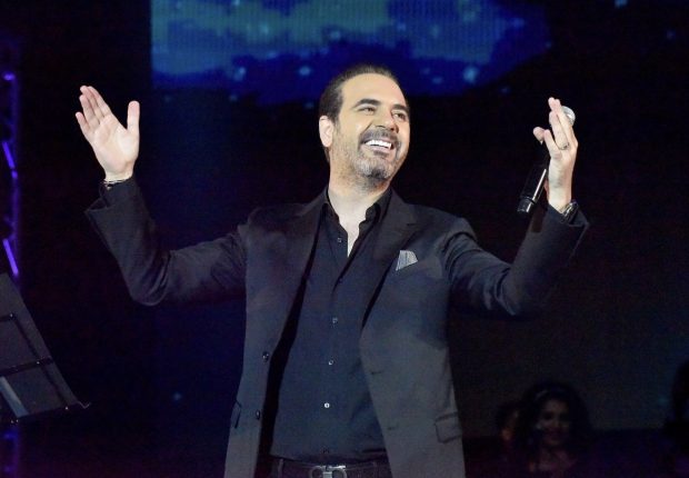 على مسرح النهضة.. وائل جسار يغني في موازين (صور)