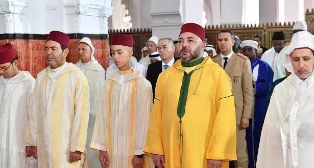 مسجد أهل فاس/ الرباط.. الملك يؤدي صلاة عيد الفطر