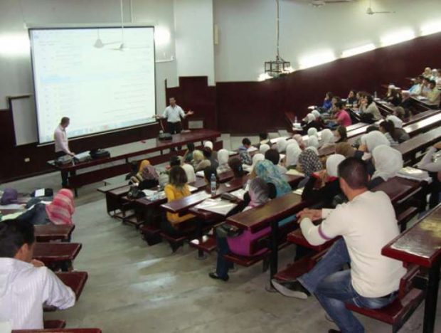 30 آخرون يتابعون دراستهم.. 20 لاجئا في المغرب حصلوا على شهادات جامعية