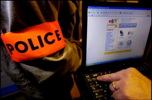 توقيف 8 أشخاص.. البوليس يُسقط عصابة للابتزاز الإلكتروني