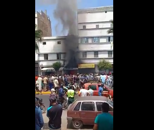 بالفيديو من كازا.. النيران تلتهم بناية سكنية